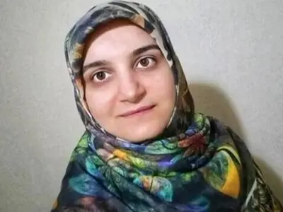 گفت‌وگوی تلفنی عراقچی با مهدیه اسفندیاری