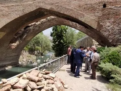 مرمت پل دختر کرج ۴ تا ۵میلیارد تومان بودجه نیاز دارد