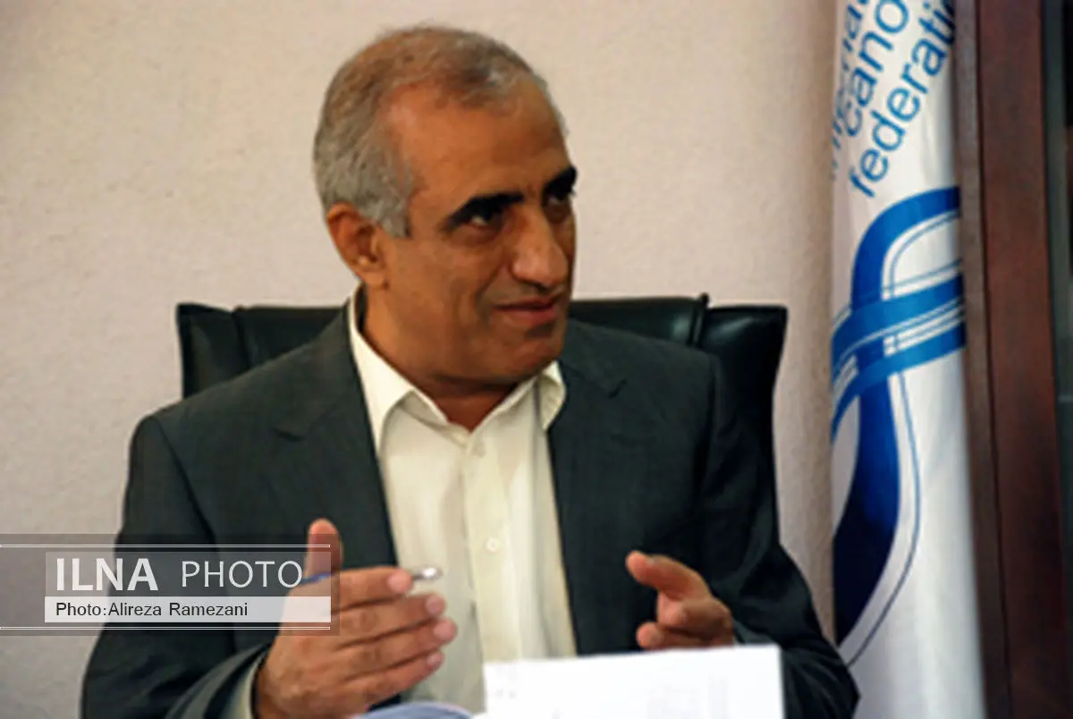 امینی: مربی فرانسوی تنها برای برنامهریزی به ایران میآید