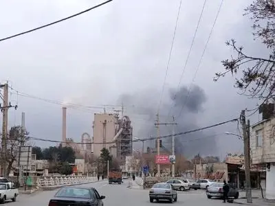  آتش سوزی در بخشی از کارخانه سیمان دورود 