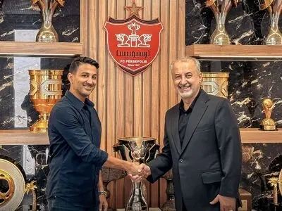 پرسپولیس با دو مربی قرارداد امضا کرد