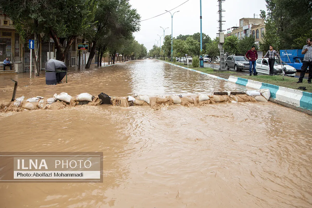 سیل بیش از 3 هزار میلیارد تومان به زیرساخت های عمرانی چهارمحال و بختیاری خسارت زد/ در شرایط بحرانی بدون هیچ مرزبندی باید به عشایر امدادرسانی شود