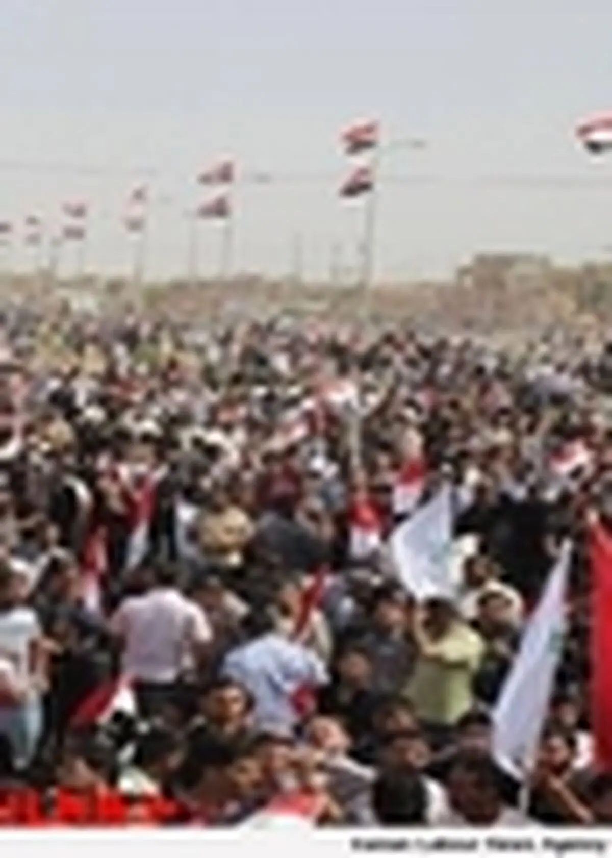 هزاران نفر از هواداران مقتدی صدر تظاهرات کردند