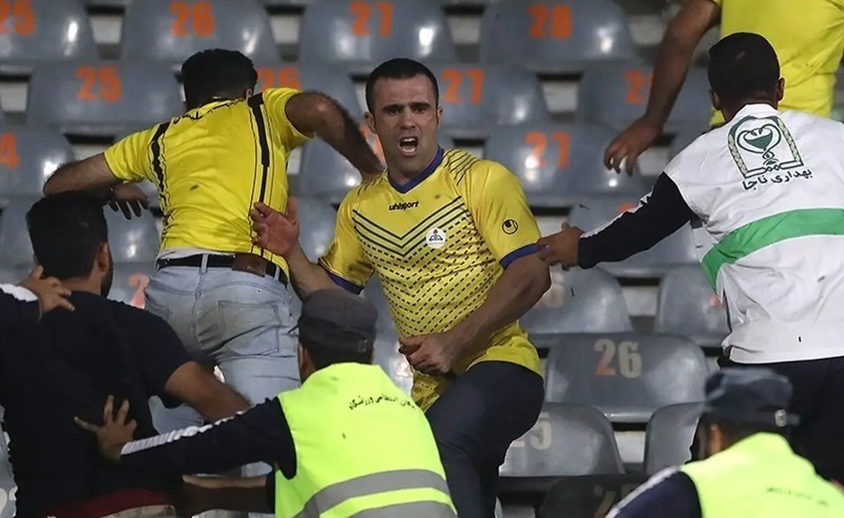 هواداران پرسپولیس هم به ما حمله کردند
