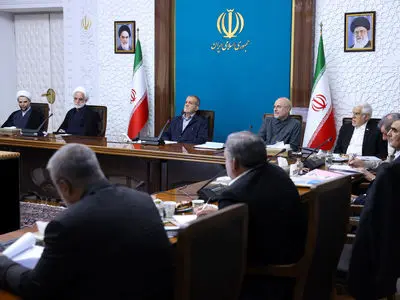 نشست شورای‌عالی هماهنگی اقتصادی با حضور سران قوا برگزار شد