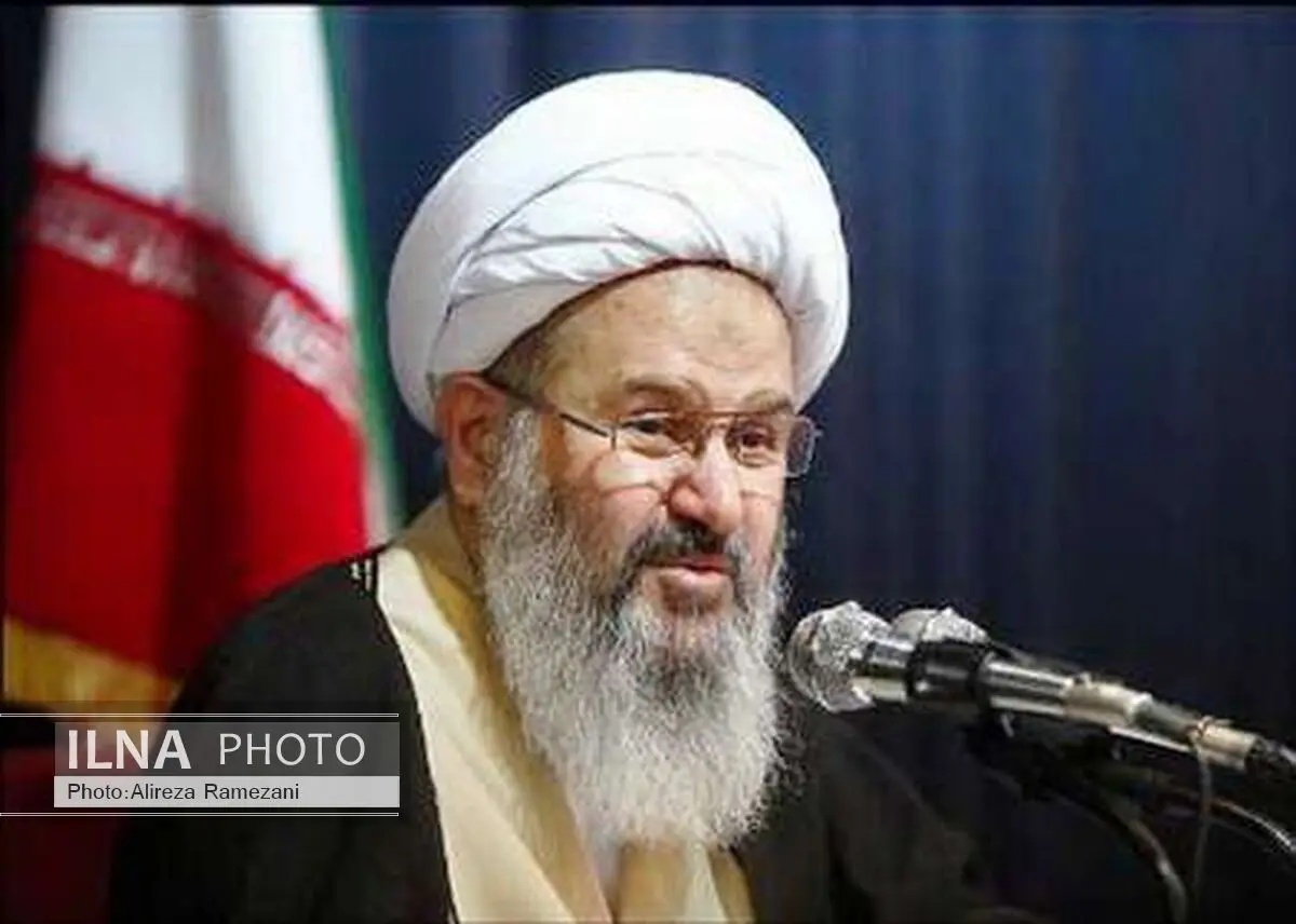 دانشجو باید شخصیت علمی مستقل  از دیدگاه سیاسی  داشته باشد