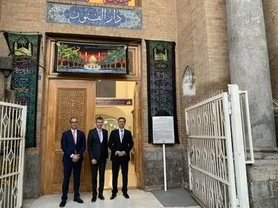 بازدید سفرای اتریش و سوییس در تهران از مدرسه دارالفنون