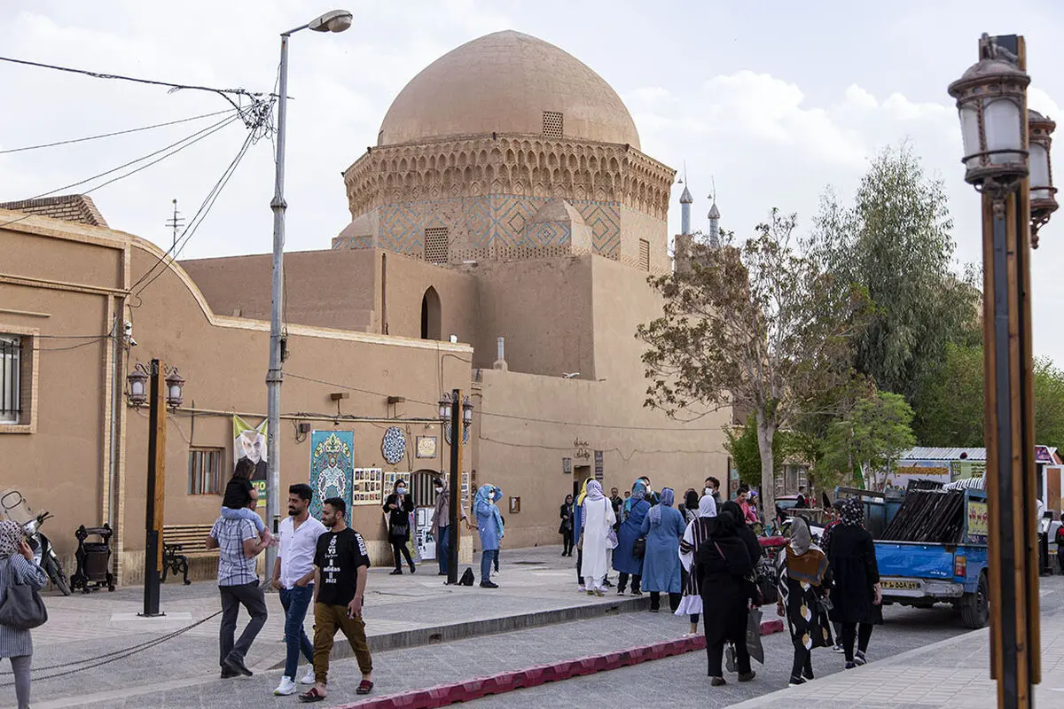 استقبال گردشگران از برپایی نوروزگاه های یزد/ نوروزگاه ها پاتوق فرهنگی و اجتماعی مسافران نوروزی است