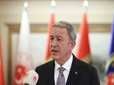 گفت‌وگوی تلفنی وزیر دفاع ترکیه با همتای اوکراینی درباره روند بارگیری غلات

