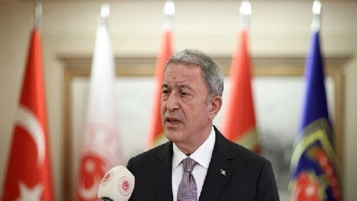 گفت‌وگوی تلفنی وزیر دفاع ترکیه با همتای اوکراینی درباره روند بارگیری غلات


