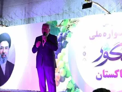 جشنواره انگور تاکستان جلوه‌ای از فرهنگ، تمدن و همبستگی اقوام ایرانی است