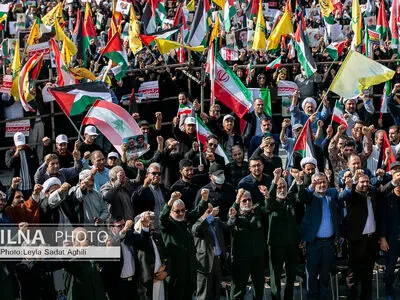 تشییع پیکر شهید «عباس نیلفروشان» در تهران