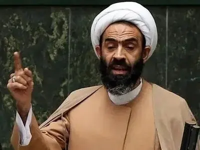 طرح برخی نمایندگان مبنی بر صدور «کارت اقامت موقت» برای اتباع کاملا اشتباه است/ با هر آنچه که حضور تبعه خارجی در ایران را تثبیت کند، مخالف هستیم