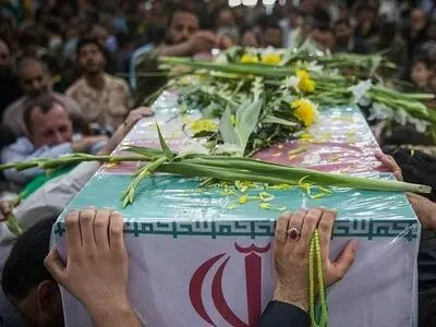 آغاز  مراسم تشییع پیکر شهید "پوریا نظری" در کرمانشاه 