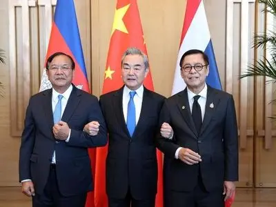 دیدار وزرای خارجه چین، کامبوج و تایلند در پکن