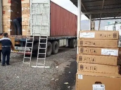 یک محموله بار صنعتی غیرمجاز در گمرک لطف‌آباد کشف شد