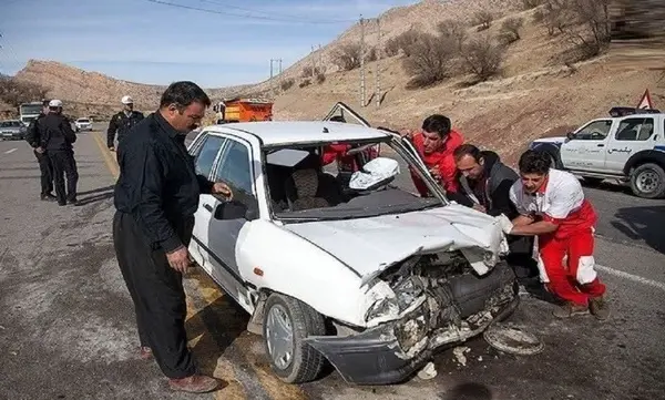 تصادف پراید با ساینا در گنبدکاووس جانِ ۲ نفر را گرفت