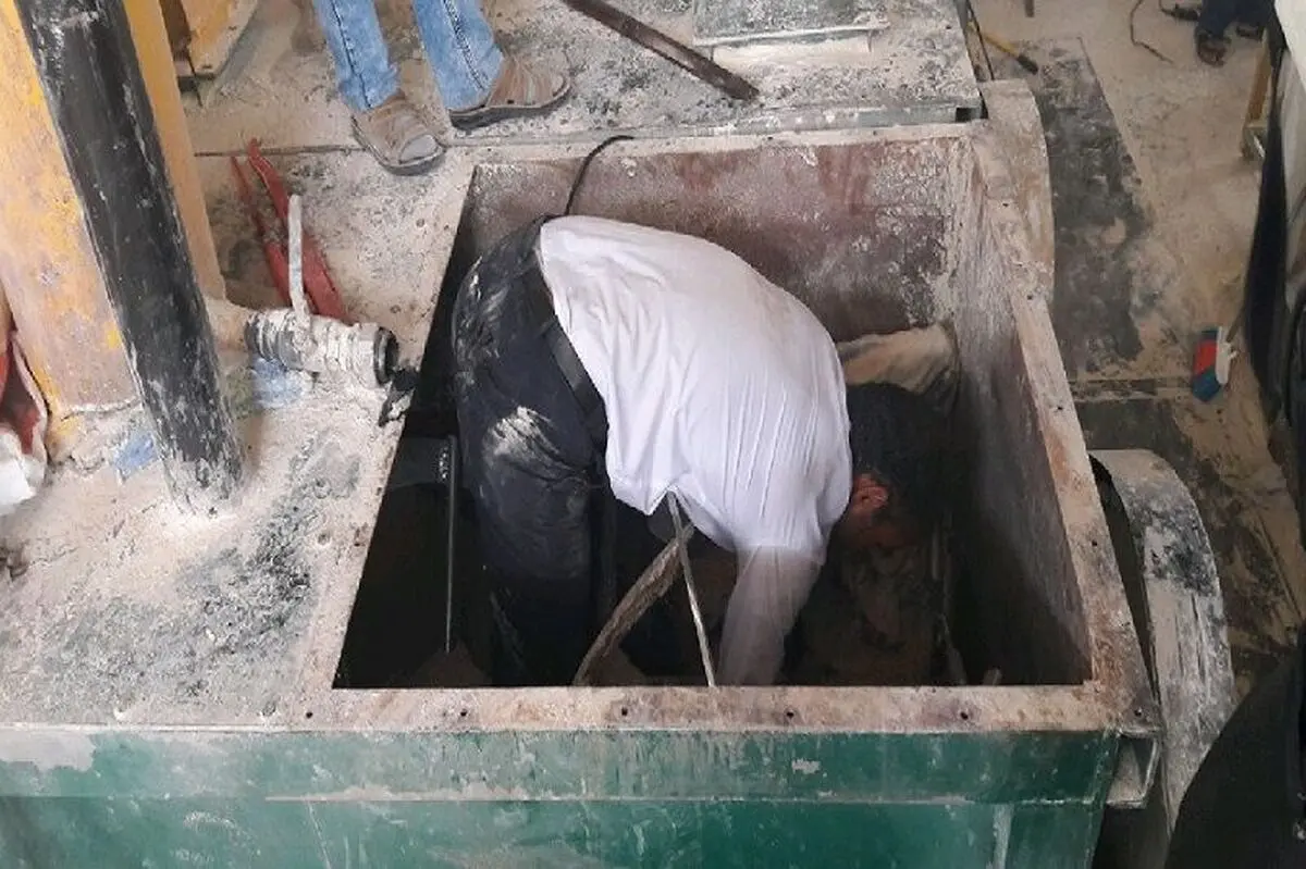 مرگ کارگر کارخانه خوراک دام  بادستگاه میکسر 
