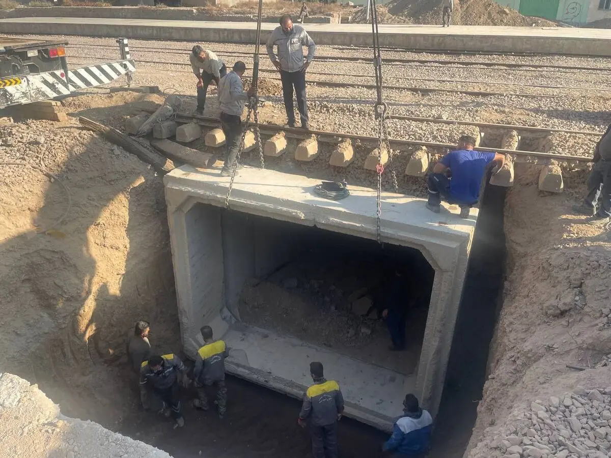 نارضایتی کارگران ابنیه فنی تراورس از پرداخت ناقص حقوق
