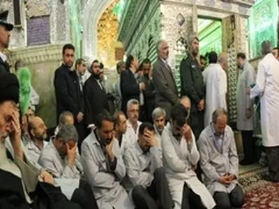 غبار روبی بارگاه نورانی سومین حرم اهل بیت(ع) در ایران