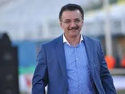 زنوزی: فصل بعد تراکتور را از این هم قدرتمندتر خواهم بست/ از پرسپولیس پذیرایی خواهیم کرد