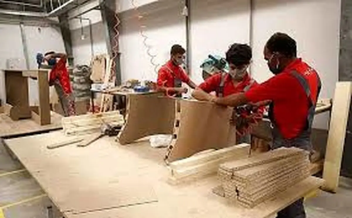 درخواست کارگران کیش چوب برای دریافت بخشی از معوقات مزدی