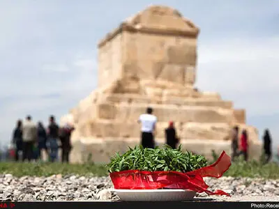 با VR به گذشته پاسارگاد سفر کنید/ ۳۰ چشمه سرویس بهداشتی برای محوطه پاسارگاد