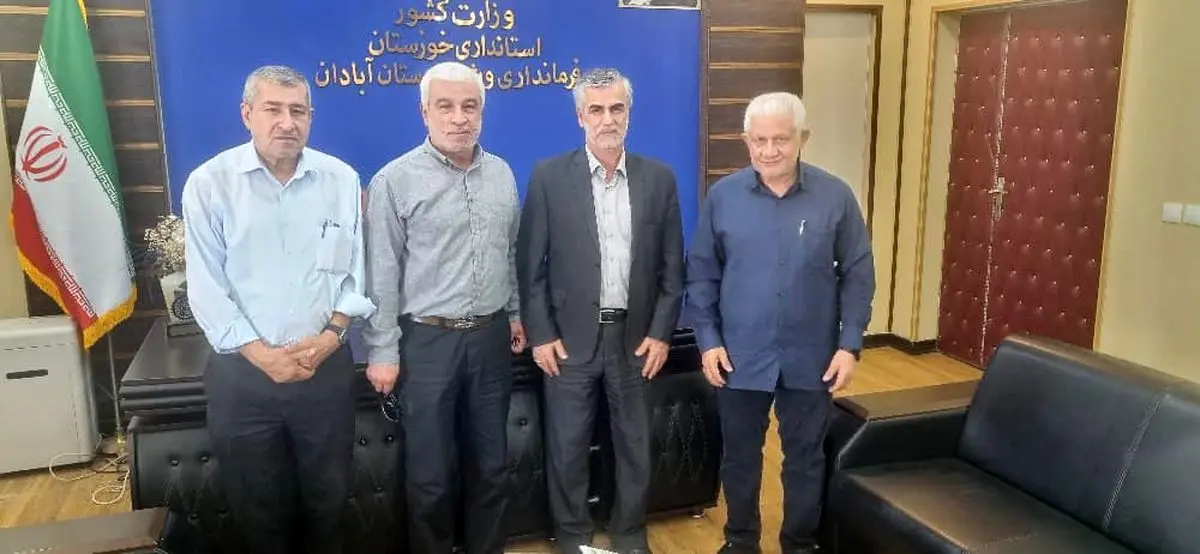 نشست هم‌اندیشی هیئت مدیره کانون پیشکسوتان فوتبال آبادان با فرماندار ویژه شهرستان