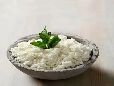 اگر استخوان فولادین می خواهید، این لبنیات را مصرف کنید