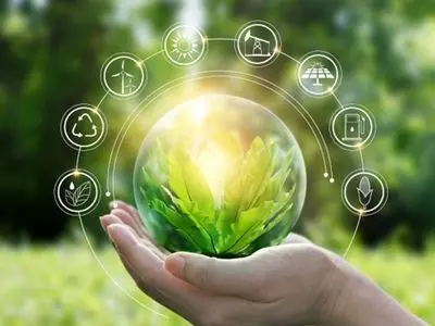 اصل کلیدی و راهبردی اقتصاد دخیل کردن مردم در اقتصاد است / ضرورت نگاه جدی به منابع پایه در راستای توسعه پایدار