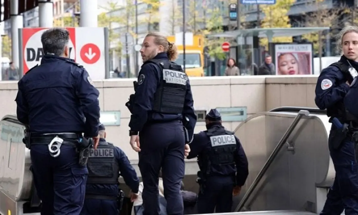 تیراندازی پلیس فرانسه به یک زن محجبه در ایستگاه قطار پاریس