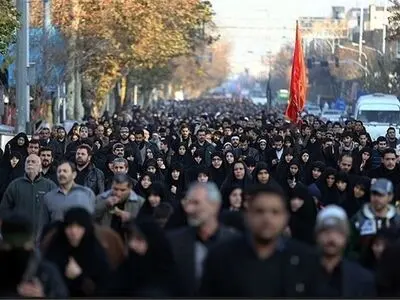 حضور پرشور مردم در پیاده‌روی اربعین حسینی در تهران