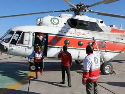توقف عملیات جست‌وجوی کوهنوردان مفقود شده در یخچال یخار به دلیل ریزش شدید سنگ و وقوع سیل