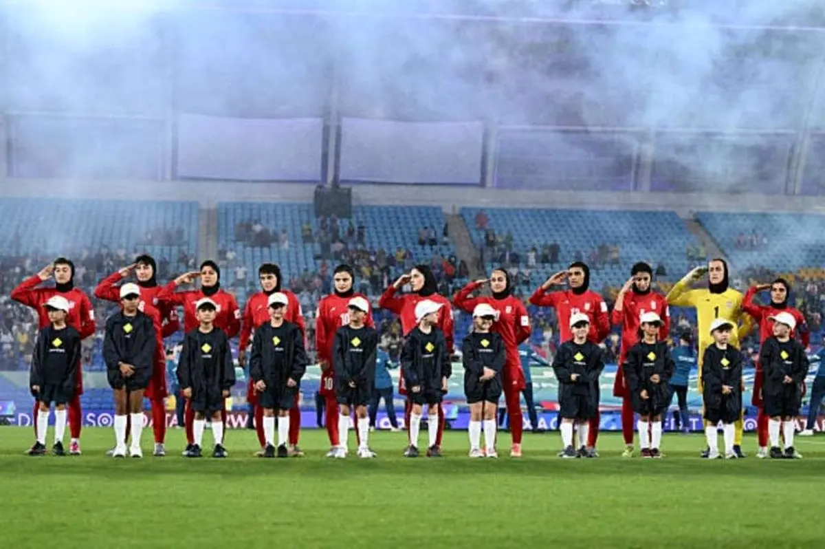 ویدیو: ورود کاروان تیم ملی فوتبال بانوان به زنجان