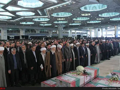 مراسم تشییع پیکر شهدای آتش‌نشان در مصلای امام خمینی(ره)/1