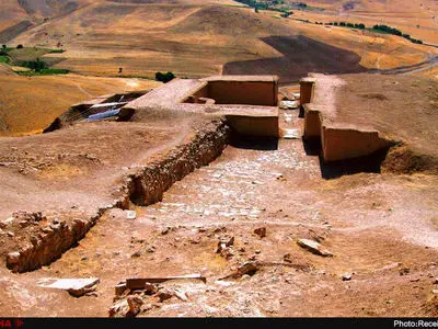 راهکارهای حفظ و مرمت تپه باستانی زیویه ارائه شد