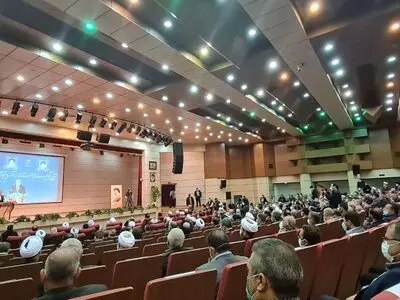 سیلی خوردن استاندار جدید آذربایجان شرقی در مراسم معارفه+ فیلم