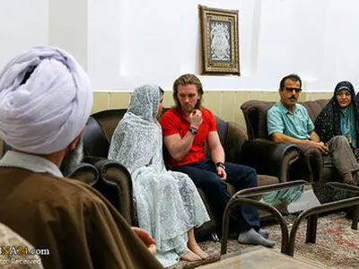 شیعه شدن جوان روس مسیحی در رشت+تصاویر