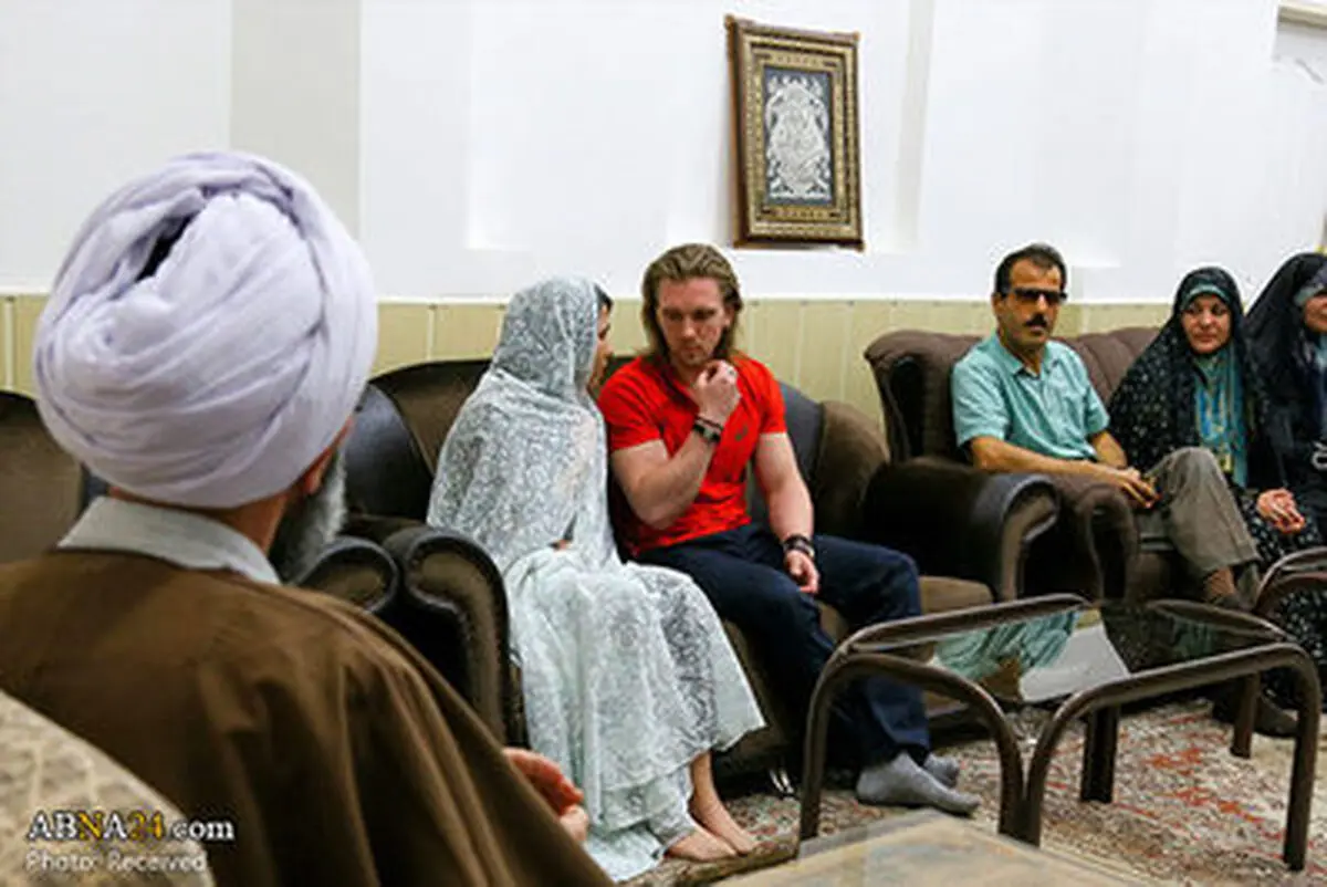 شیعه شدن جوان روس مسیحی در رشت+تصاویر
