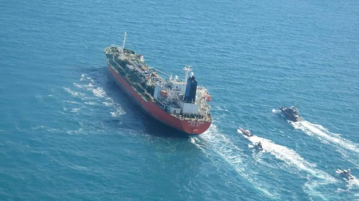 Iranian tanker back in Iran's territorial water