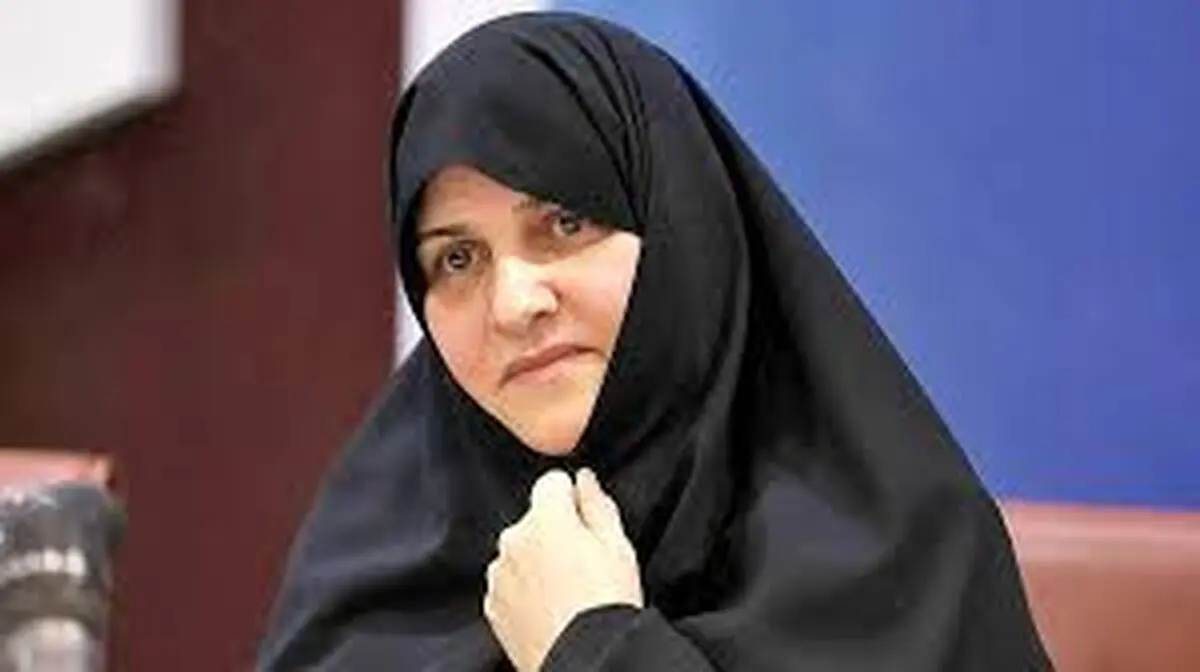 در شرایطی که هیولا در بیرون مرزها زوزه می‌کشد و ملت ایران را تحقیر می‌کند، دیپلماسی باید با قدرت بیشتری دنبال شود