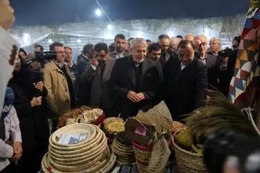 صالحی‌امیری از قلب فرهنگ‌های بومی ایران بازدید کرد/ روایت میدانی وزیر میراث‌فرهنگی از ظرفیت‌های روستایی و عشایری جشنواره بین‌المللی اقوام