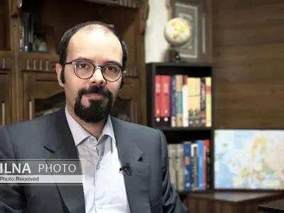شکاف در جناح راست‌افراطی به نفع ماکرون خواهد بود/ اضمحلال جناح چپ فرانسه تقریبا قطعی به نظر می‌رسد/ تفاوت‌های لوپن و زمور