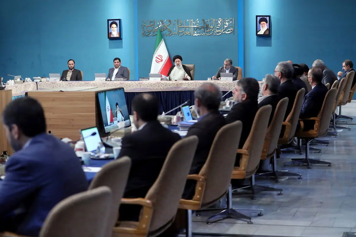Raisi underlines seizing opportunity to strengthen trade exchanges with regional countries