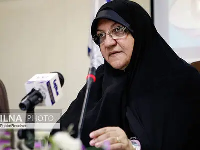 ارائه تبلت و لپ‌تاپ به دانشجویانِ نیازمند/ همکاری با مجمع تشخیص مصلحت نظام برای تربیتِ مدیر زن