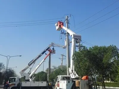 بهره برداری از ۳۱ پروژه عمرانی برق رسانی در اهواز با حضور رئیس مجلس و وزیر نیرو