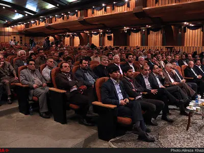 تشکلهای کارگری مطیع رهبری، خادم کارگران و حامی دولت هستند