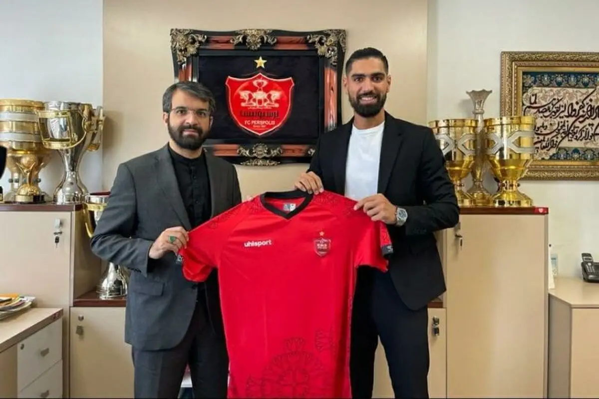 بررسی عملکرد رضا اسدی خرید جدید پرسپولیس در لیگ برتر؛ سامورایی امید سرخ‌پوشان در لیگ بیست و یکم 