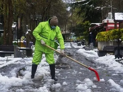 کارگران شهرداری رودبار: پیمانکاران را حذف کنید