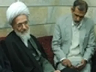 تاکید آیت‌الله بیات زنجانی بر لزوم حفظ استقلال روحانیت